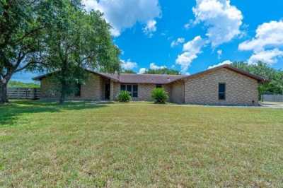 Home For Sale in Bishop, Texas