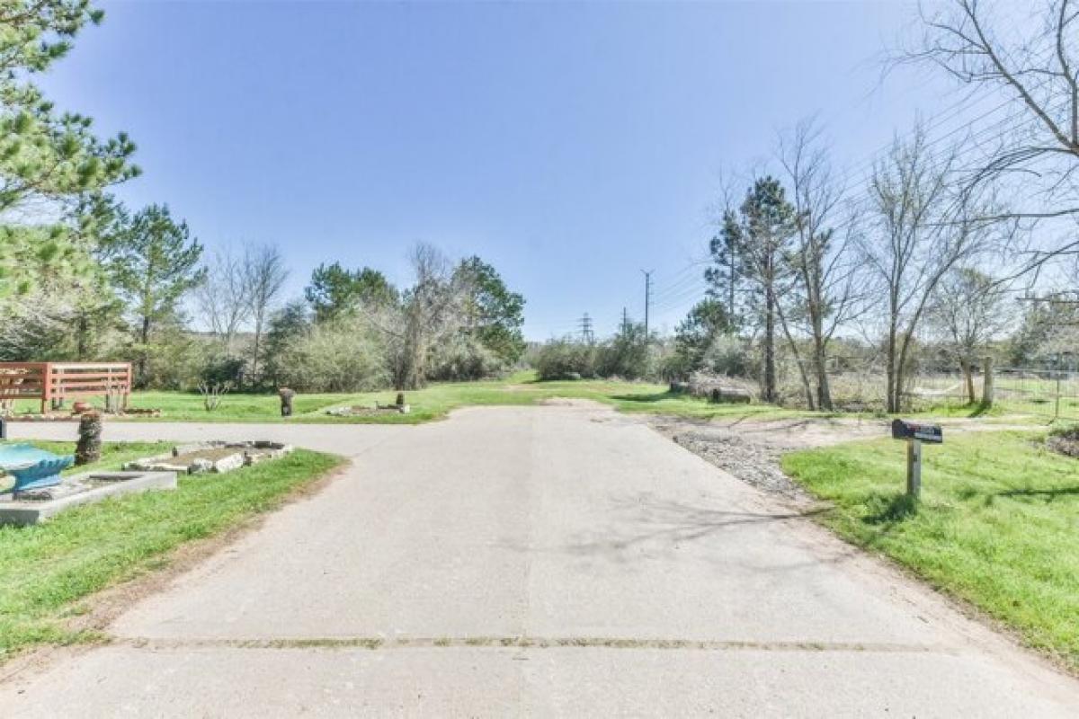 Picture of Residential Land For Sale in Waller, Texas, United States