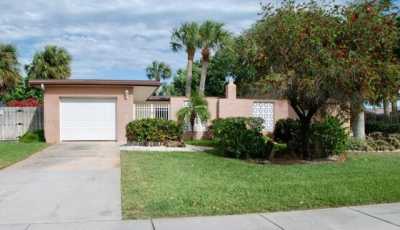 Home For Sale in Indian Harbour Beach, Florida