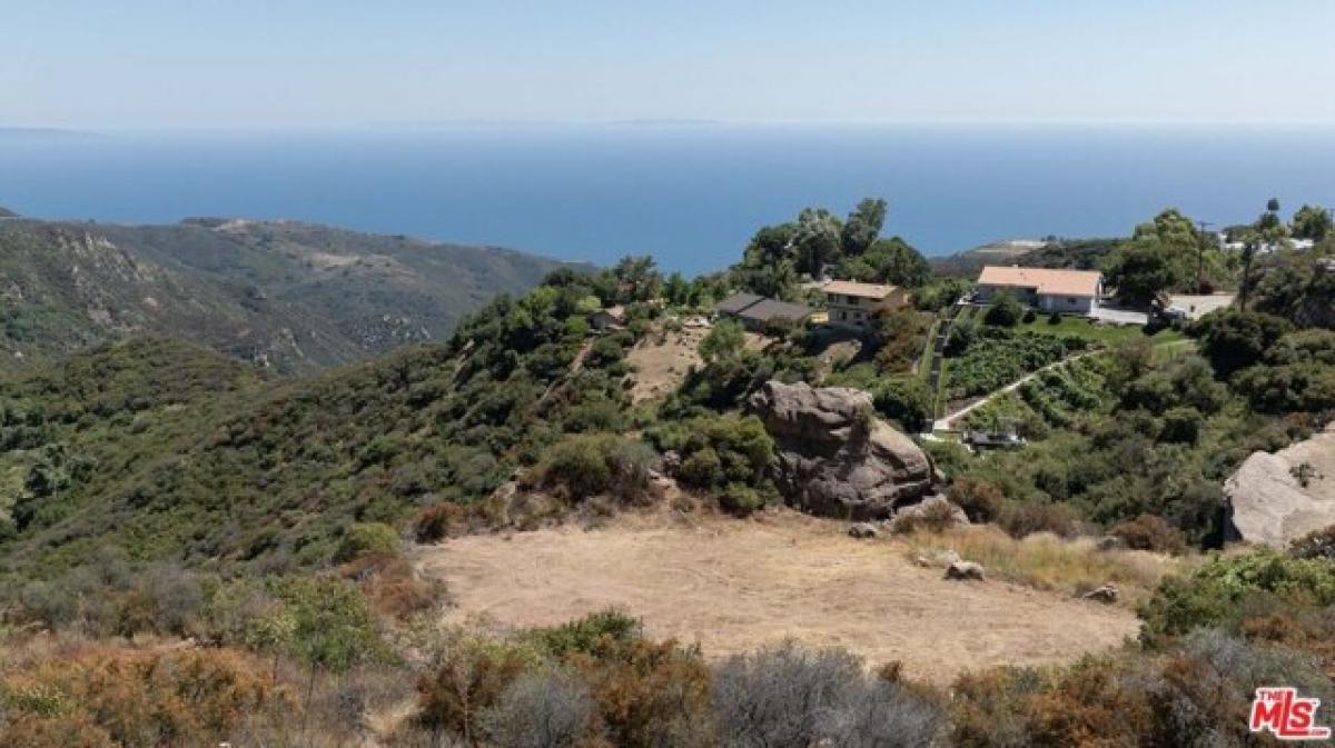 Picture of Residential Land For Sale in Malibu, California, United States