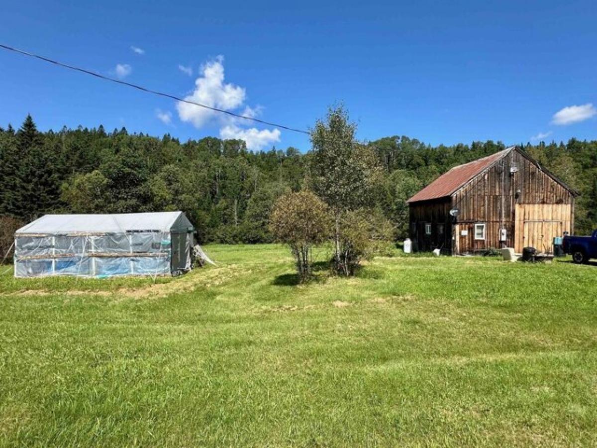 Picture of Residential Land For Sale in Colebrook, New Hampshire, United States