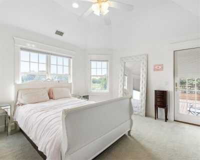 Home For Sale in Quogue, New York