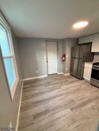 Home For Rent in Washington, New Jersey