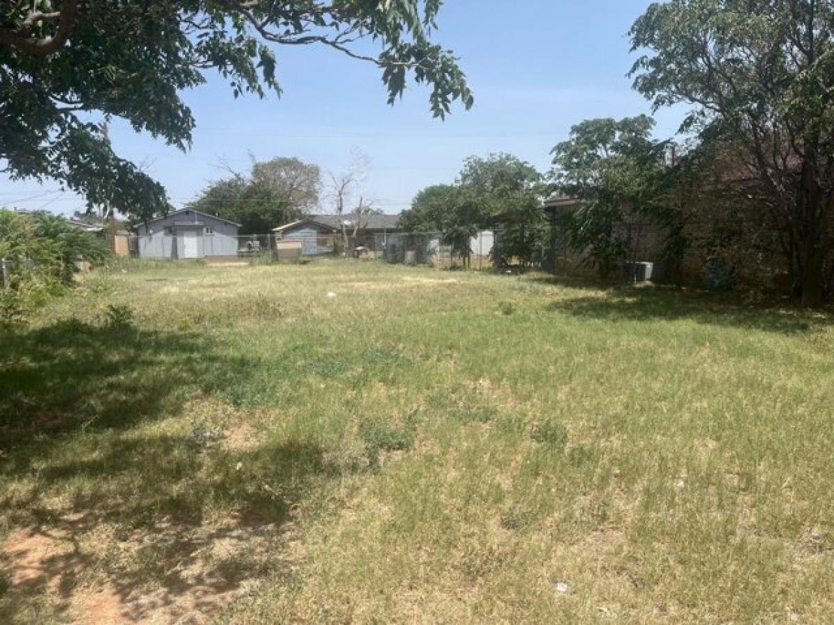 Picture of Residential Land For Sale in Lubbock, Texas, United States