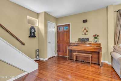 Home For Sale in North Brunswick, New Jersey