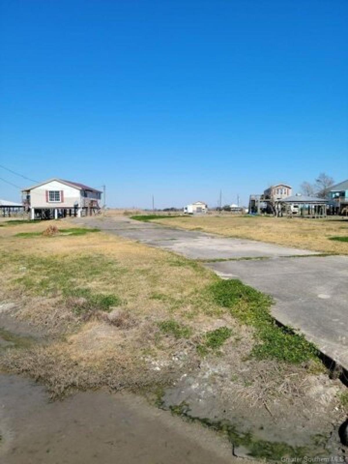 Picture of Residential Land For Sale in Lake Charles, Louisiana, United States