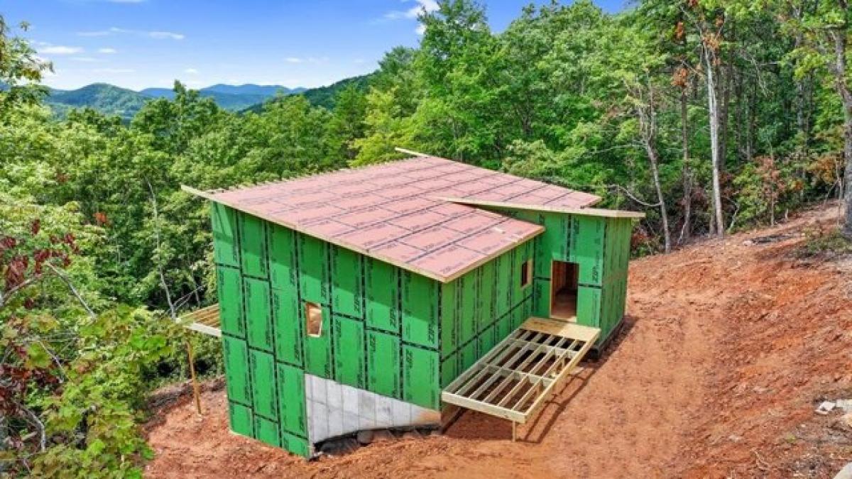 Picture of Home For Sale in Hayesville, North Carolina, United States