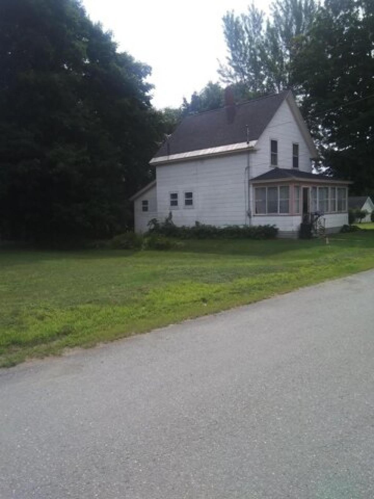 Picture of Home For Sale in Milo, Maine, United States