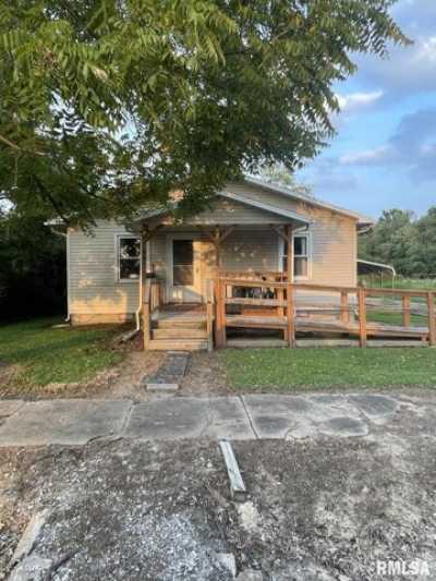 Home For Sale in Sesser, Illinois