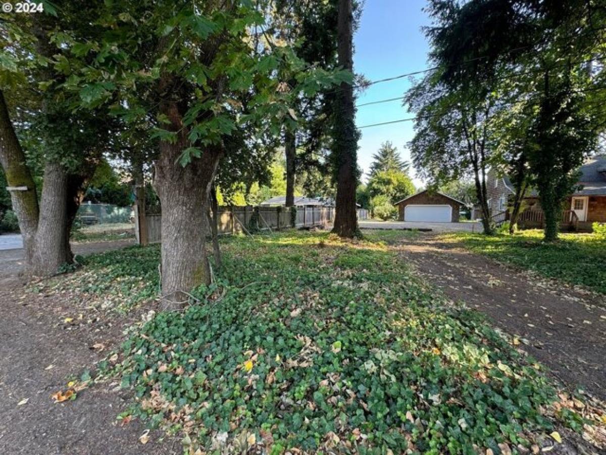 Picture of Residential Land For Sale in Hillsboro, Oregon, United States