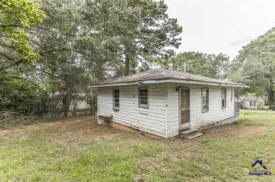 Home For Sale in Reynolds, Georgia