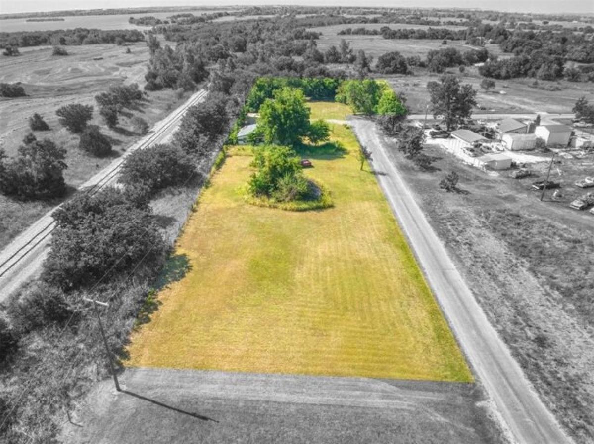 Picture of Home For Sale in Apache, Oklahoma, United States