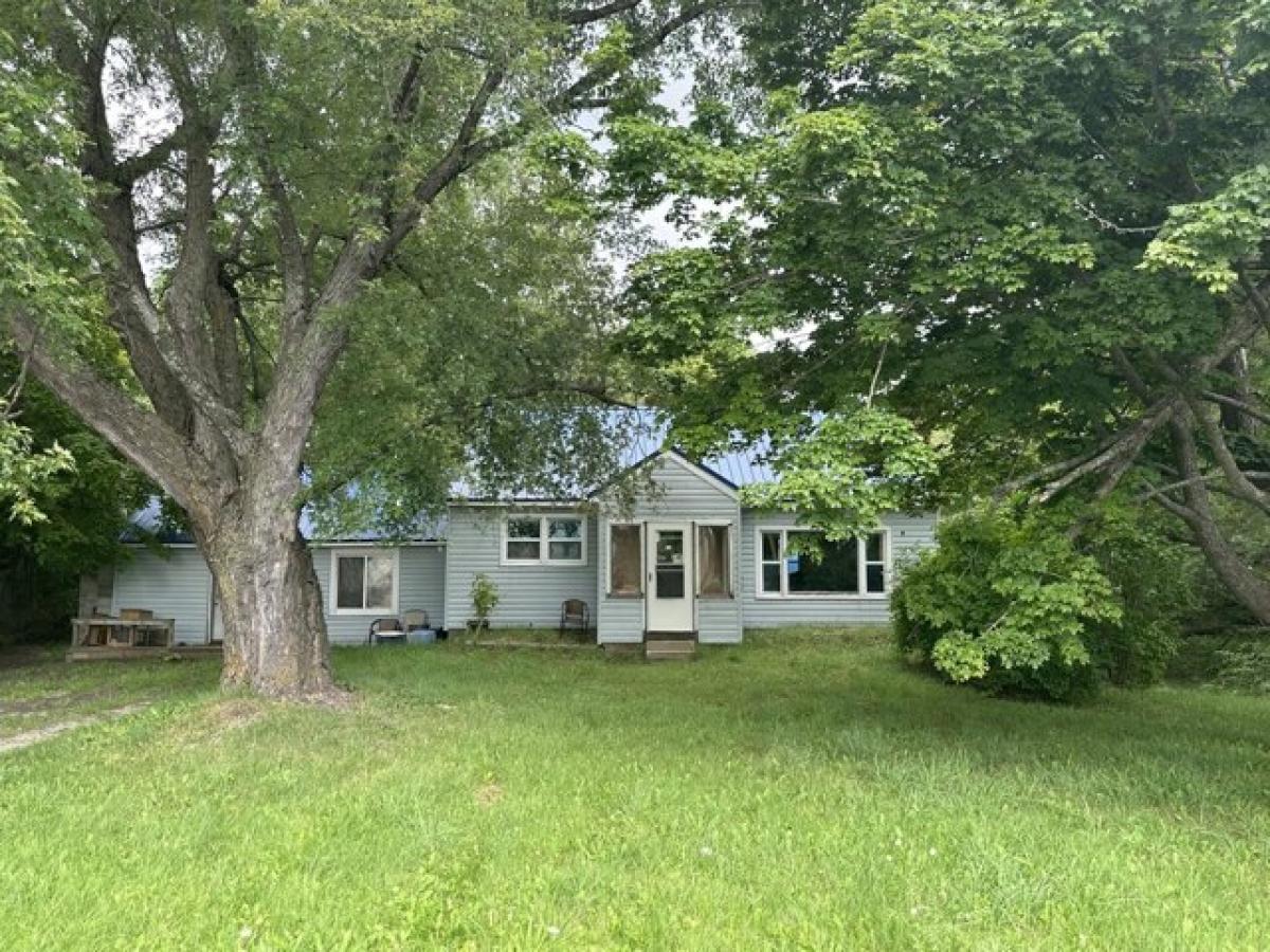 Picture of Home For Sale in Alanson, Michigan, United States