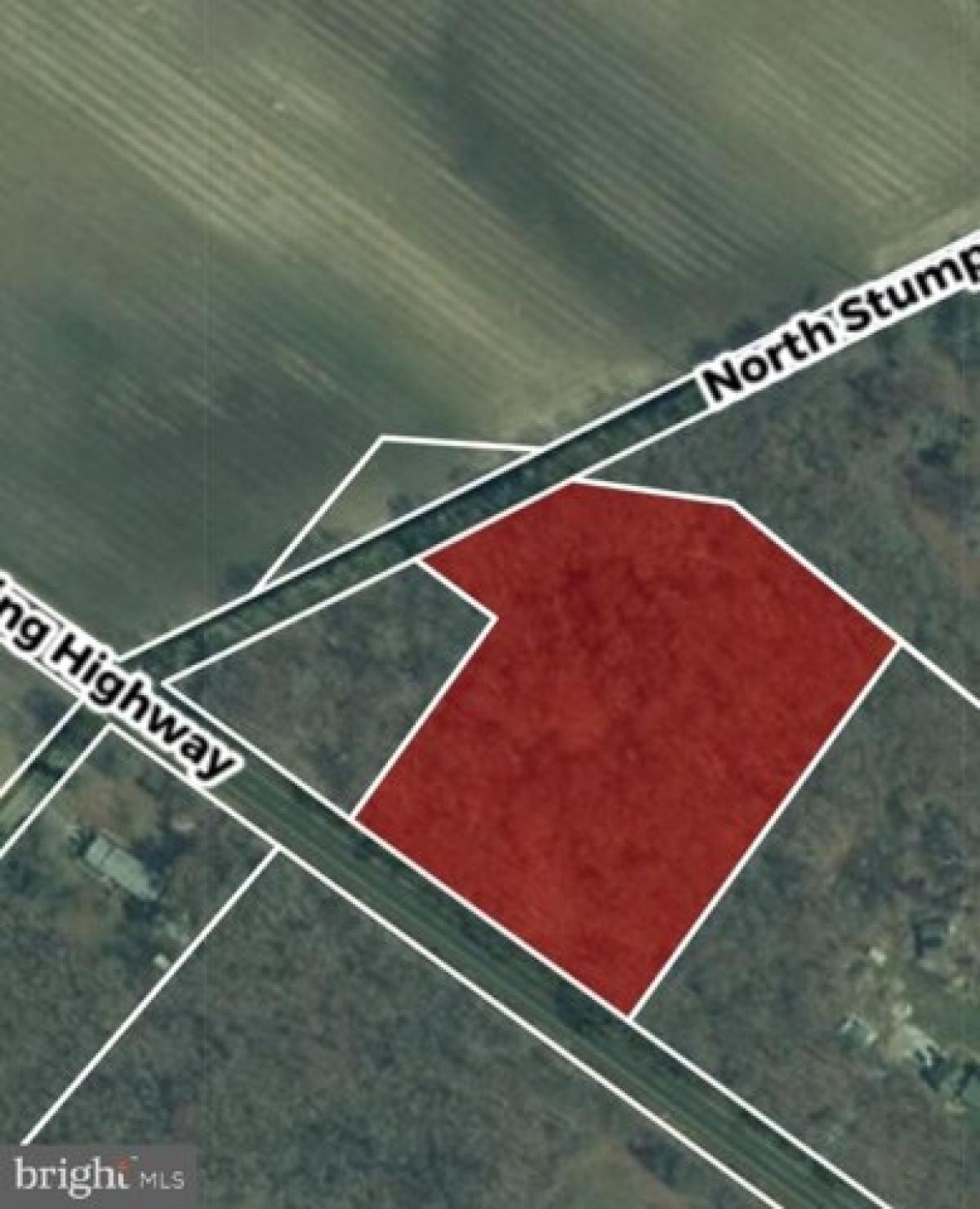 Picture of Residential Land For Sale in Carneys Point, New Jersey, United States