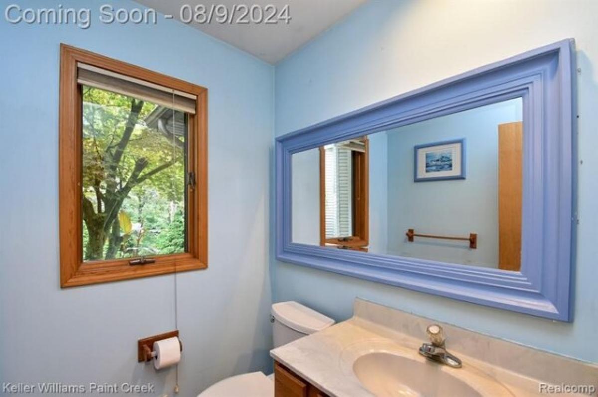 Picture of Home For Sale in Orion, Michigan, United States