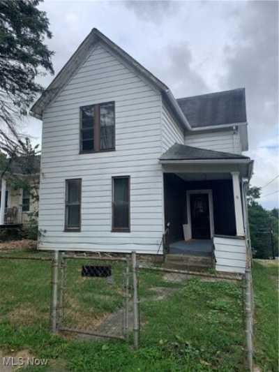 Home For Sale in Saint Clairsville, Ohio