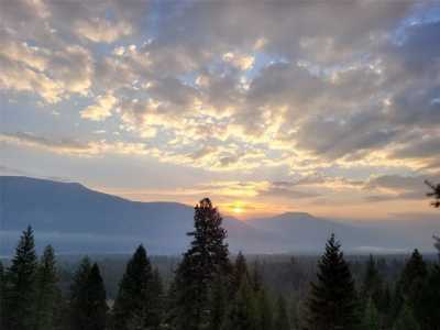 Home For Sale in Trout Creek, Montana