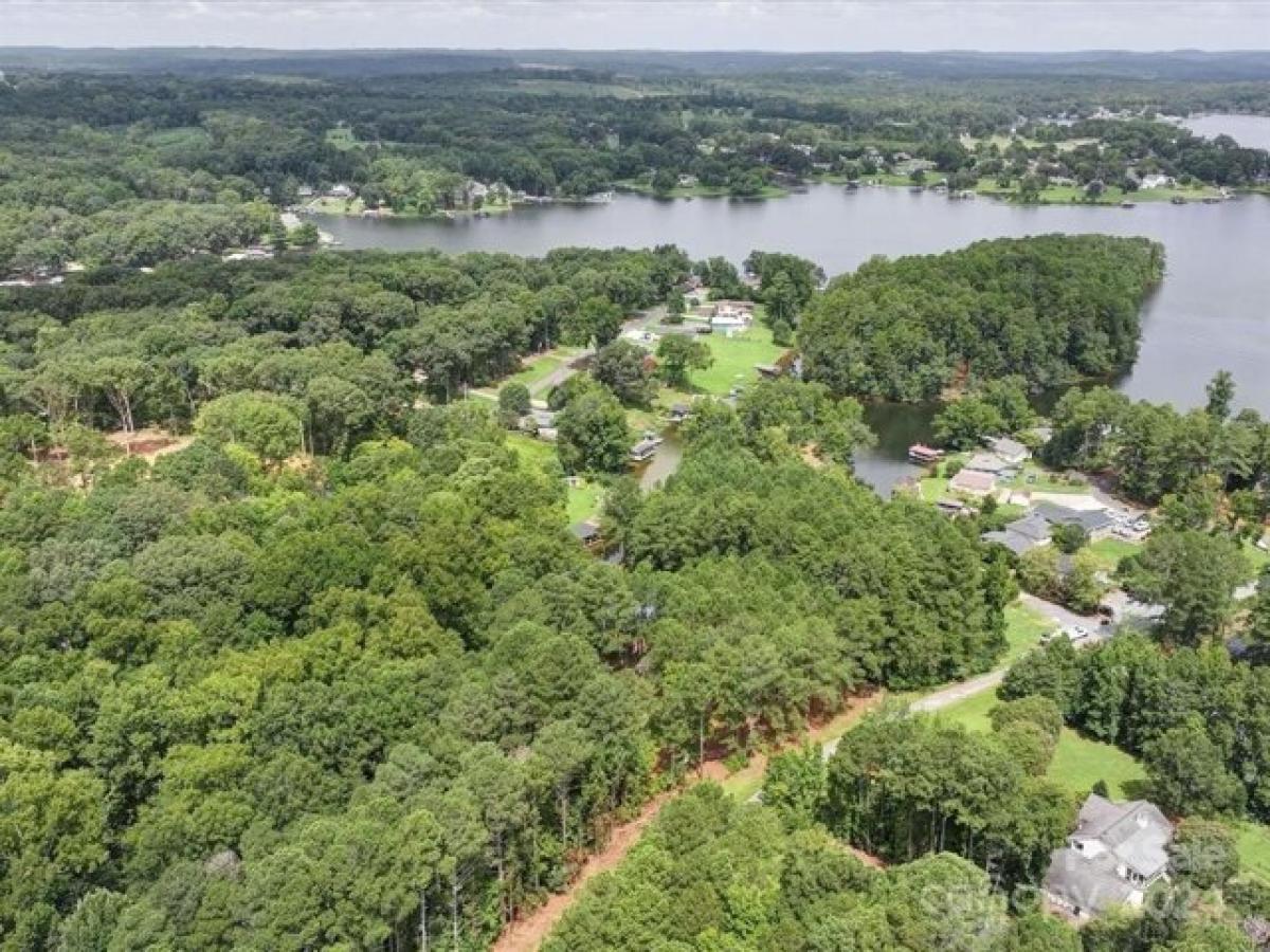 Picture of Residential Land For Sale in Norwood, North Carolina, United States