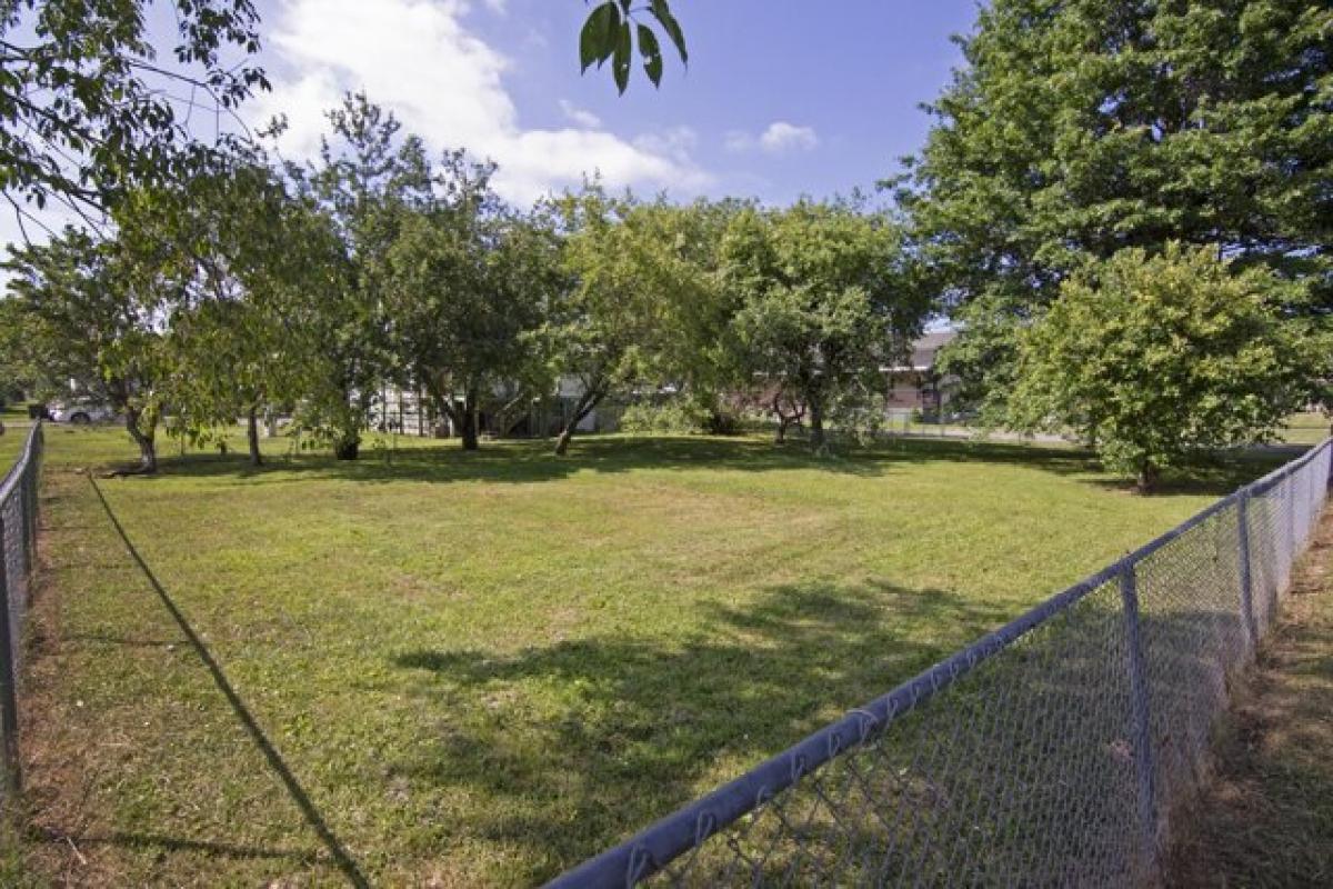 Picture of Home For Sale in Rainelle, West Virginia, United States