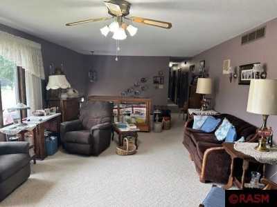 Home For Sale in Saint Peter, Minnesota