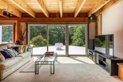 Home For Sale in Bridgewater, Connecticut