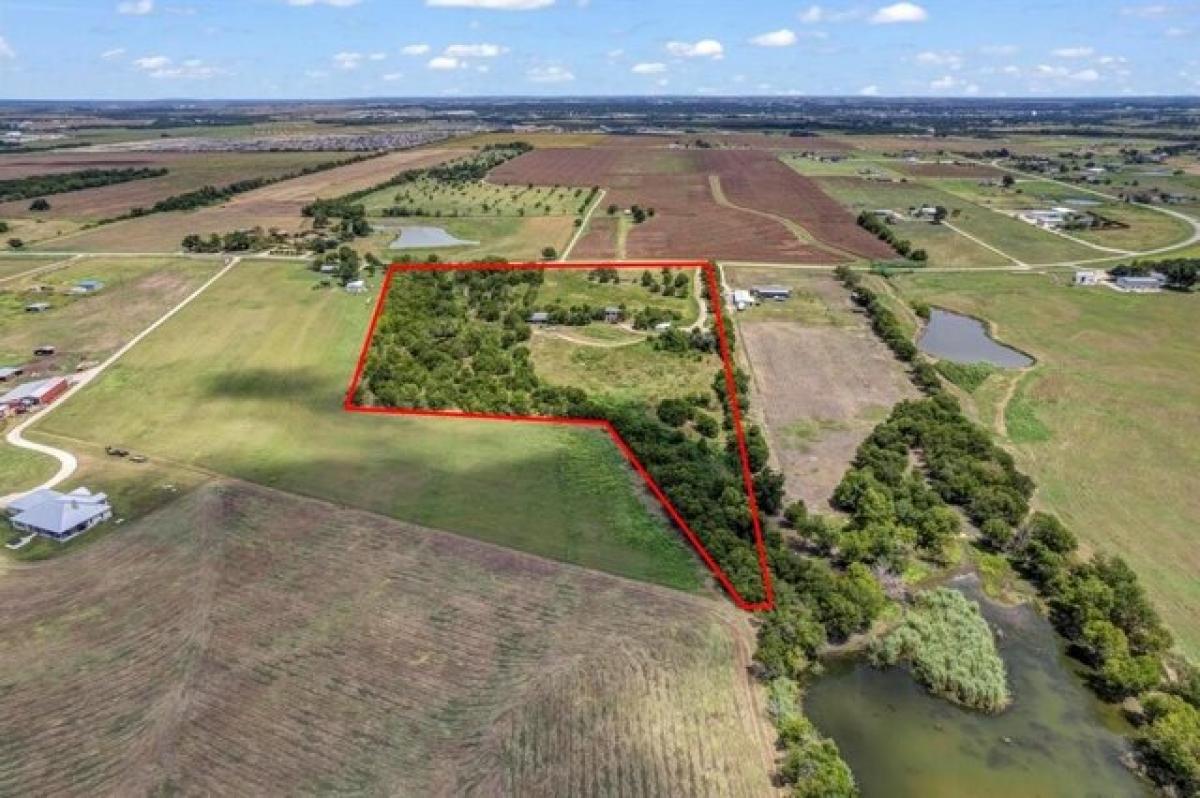 Picture of Residential Land For Sale in Taylor, Texas, United States