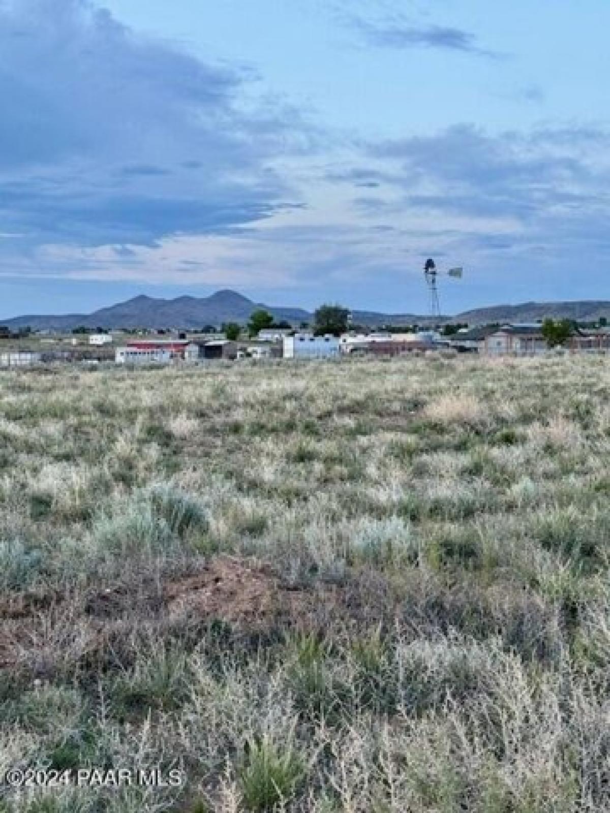 Picture of Residential Land For Sale in Prescott Valley, Arizona, United States