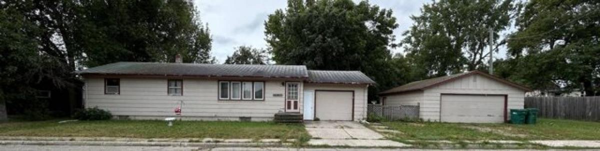 Picture of Home For Sale in Rolla, North Dakota, United States