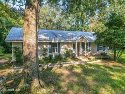 Home For Sale in Picayune, Mississippi