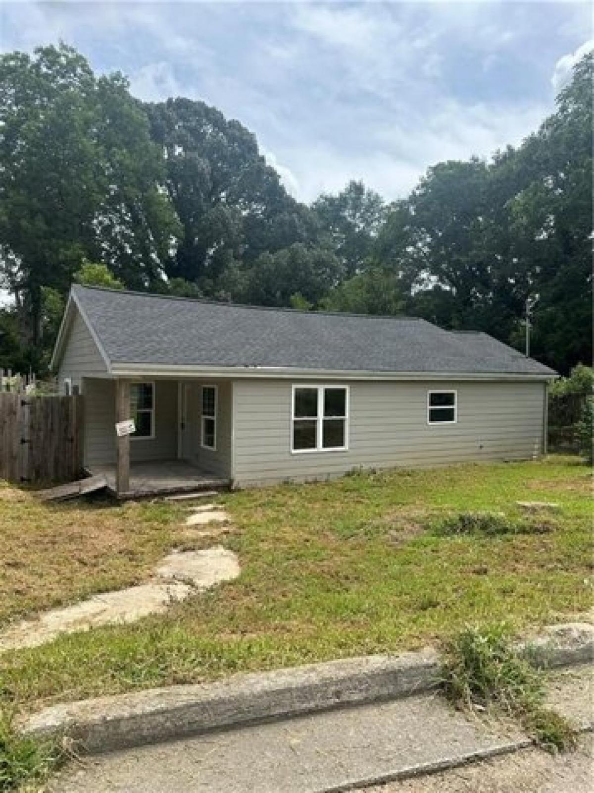 Picture of Home For Sale in Toccoa, Georgia, United States