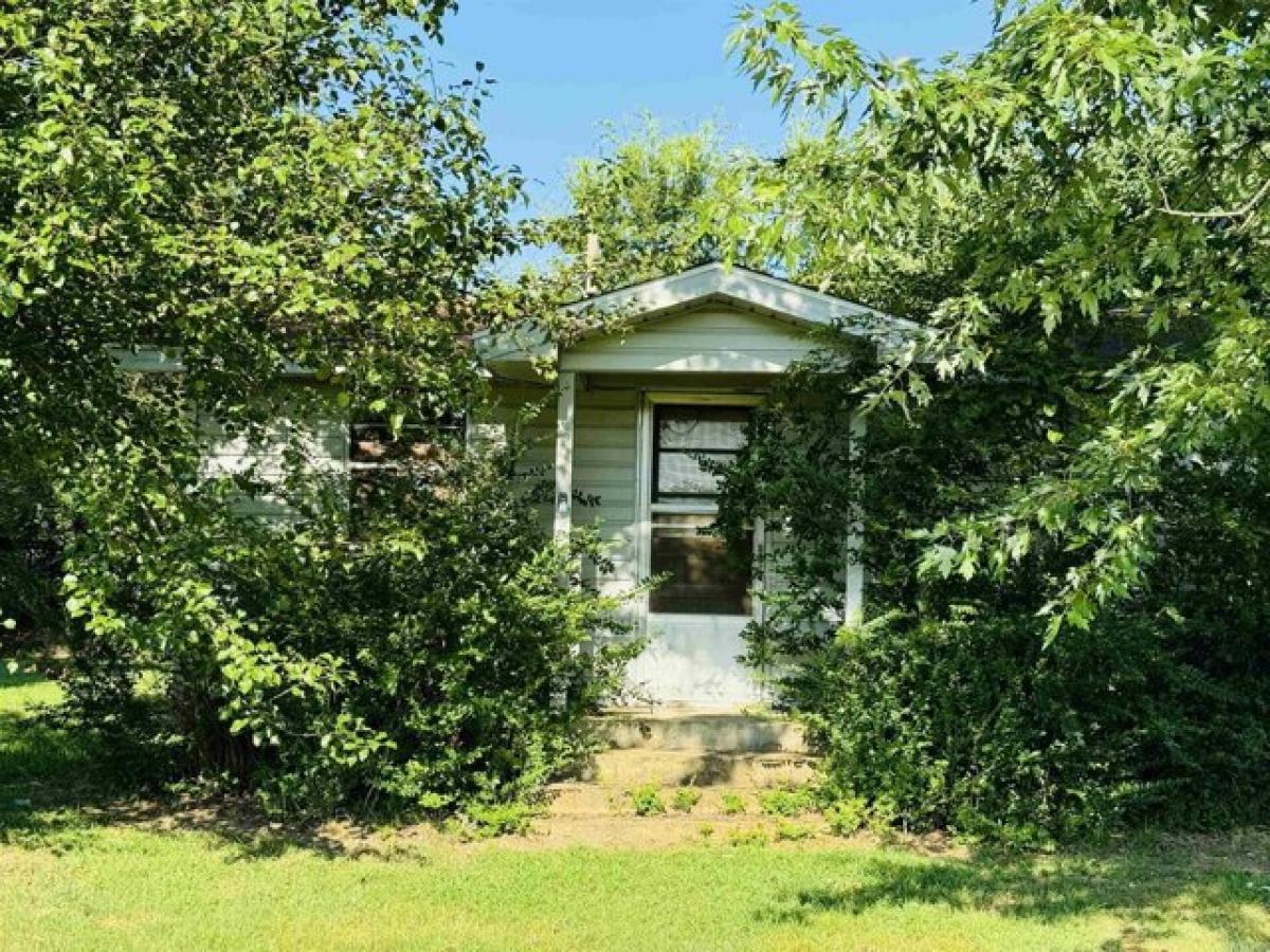 Picture of Home For Sale in Oxford, Arkansas, United States