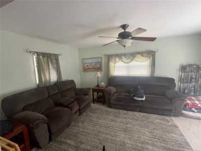 Home For Sale in Lindenhurst, New York