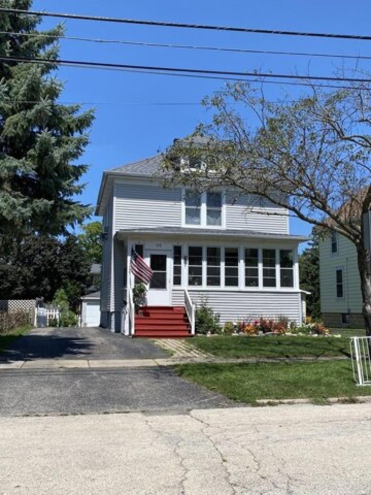 Picture of Home For Sale in Woodstock, Illinois, United States