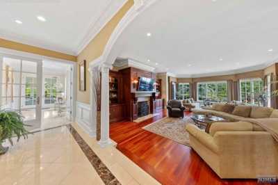 Home For Sale in Cresskill, New Jersey