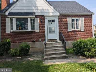 Home For Sale in Aldan, Pennsylvania