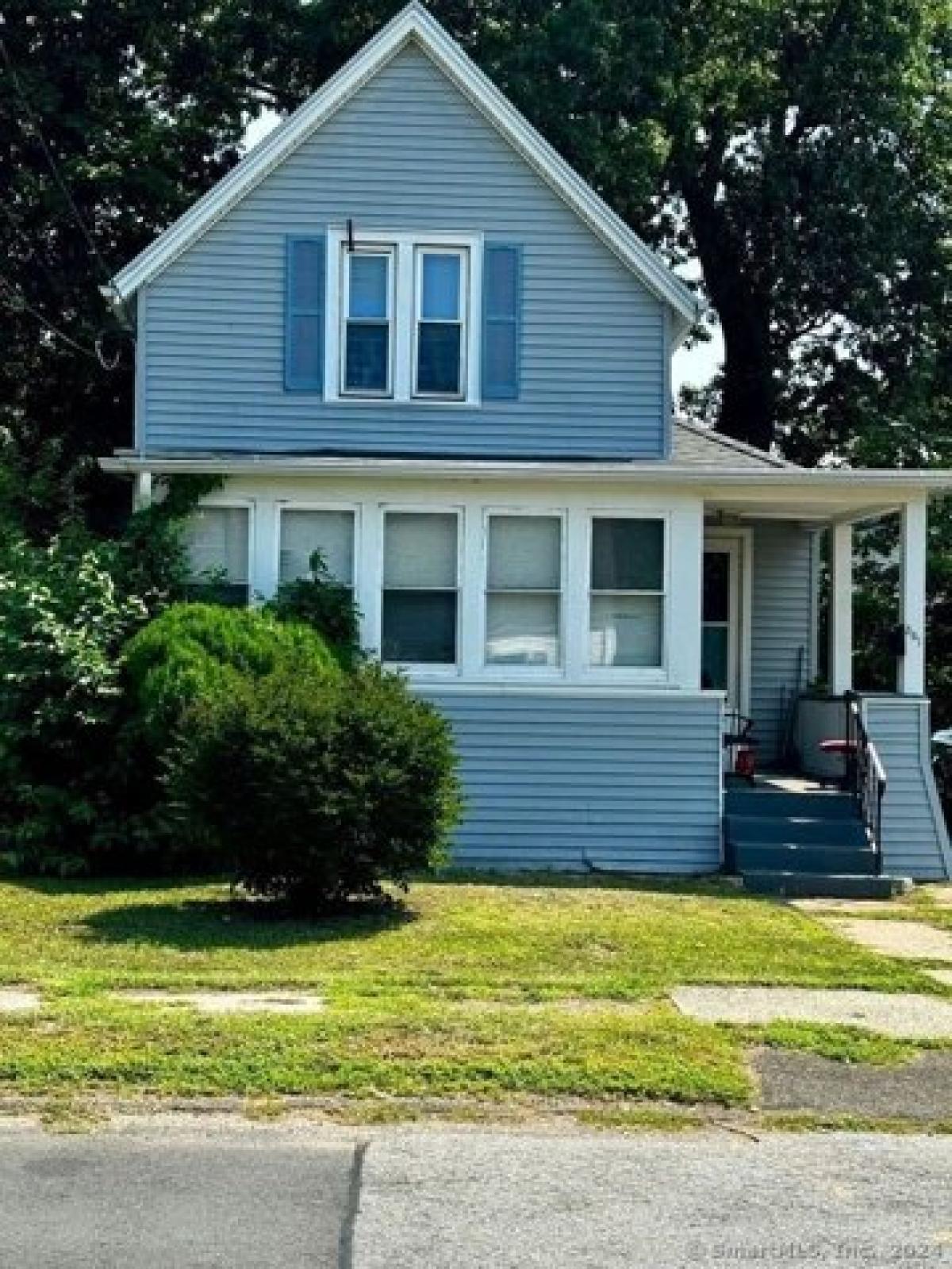 Picture of Home For Sale in West Haven, Connecticut, United States