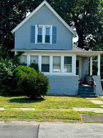 Home For Sale in West Haven, Connecticut