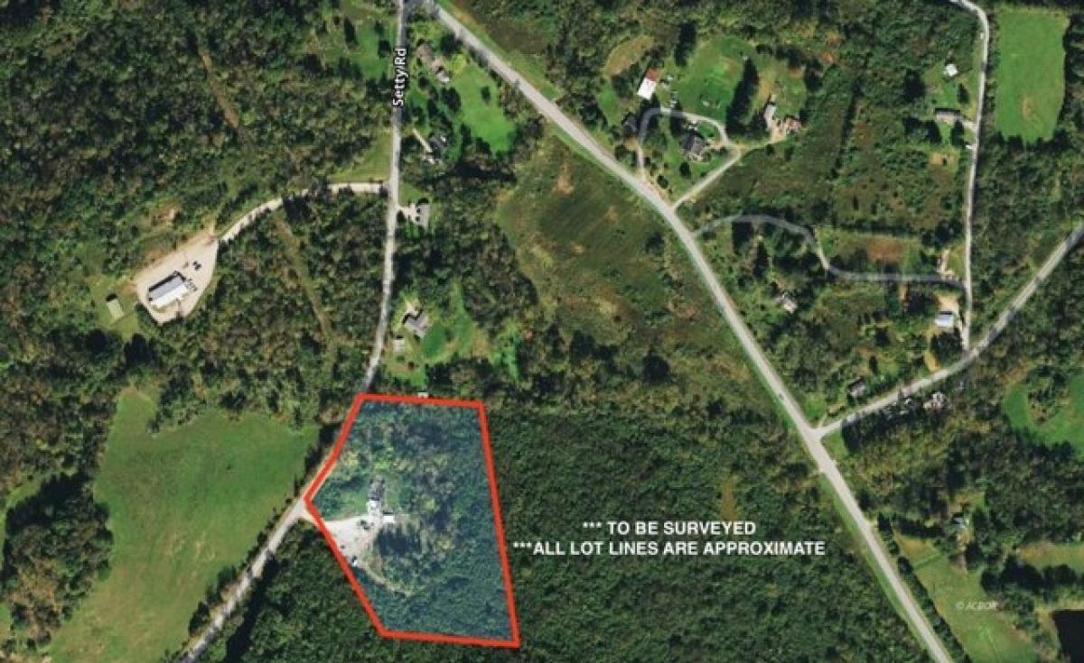 Picture of Residential Land For Sale in Albany, Ohio, United States