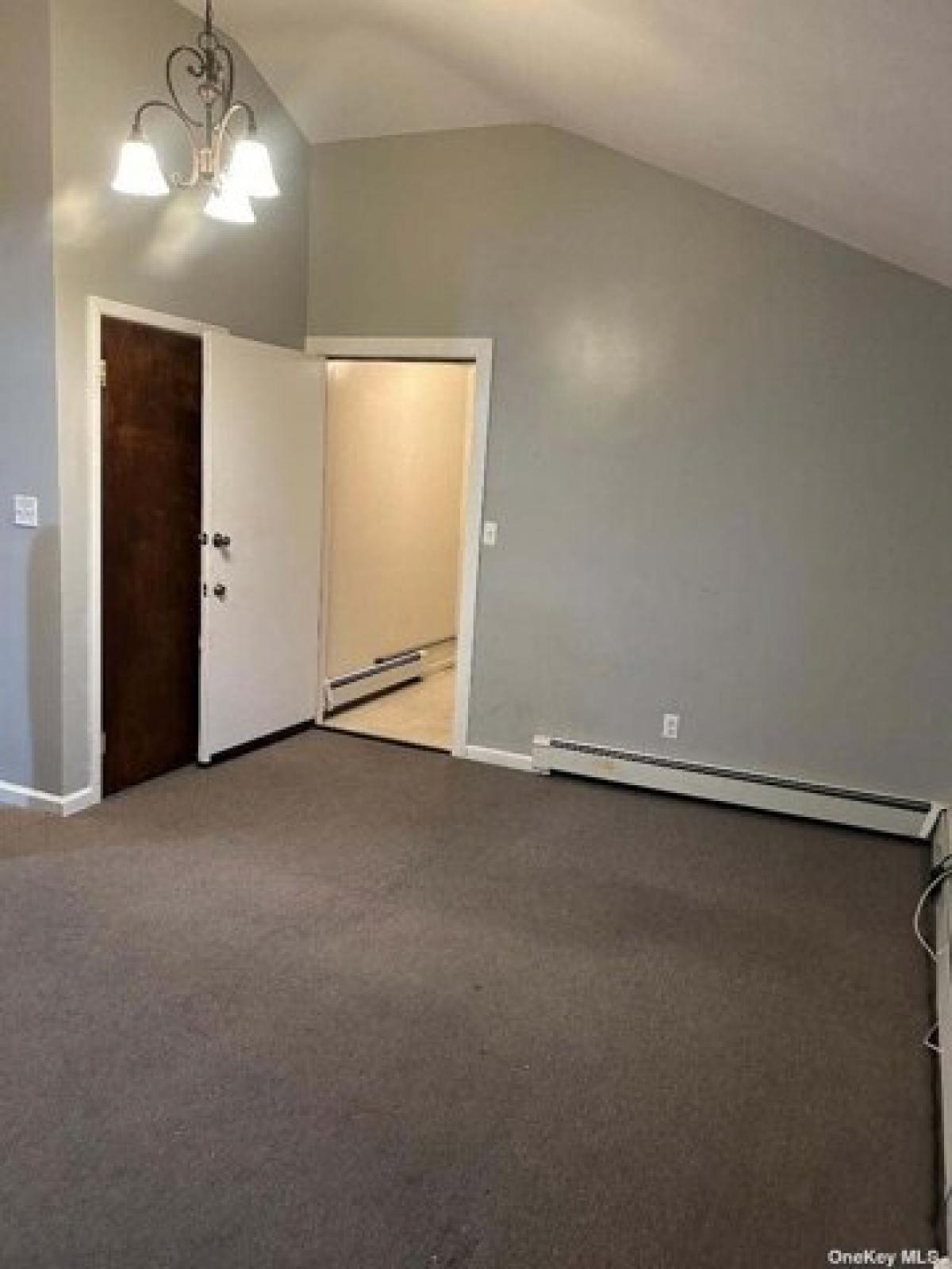 Picture of Home For Rent in Saint Albans, New York, United States