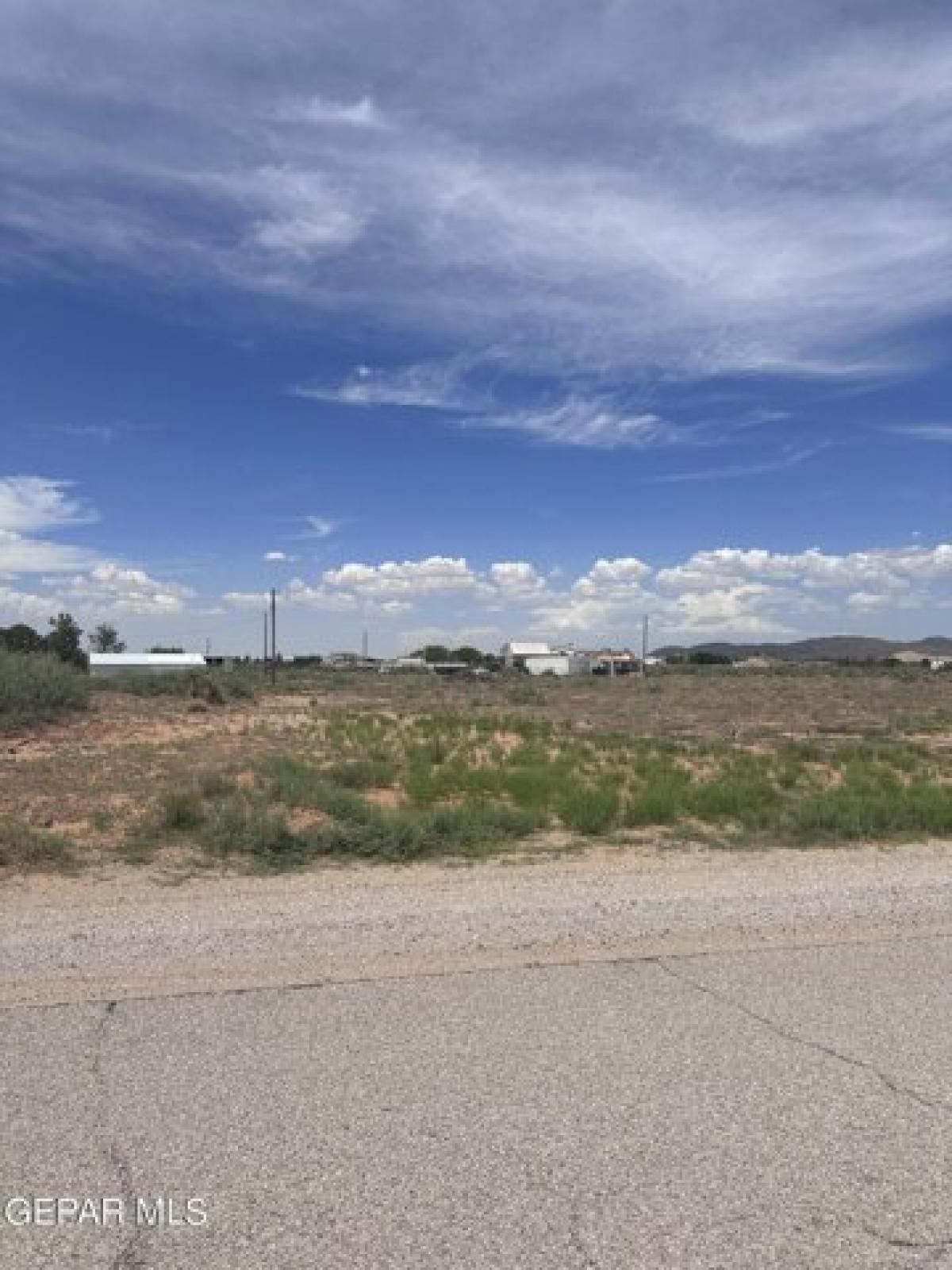 Picture of Residential Land For Sale in El Paso, Texas, United States