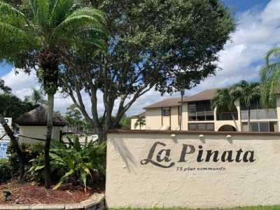 Home For Rent in Greenacres, Florida