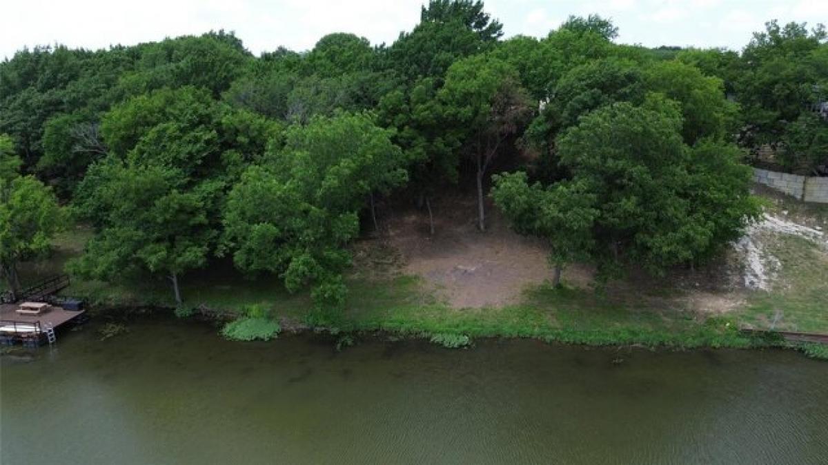 Picture of Residential Land For Sale in Gainesville, Texas, United States