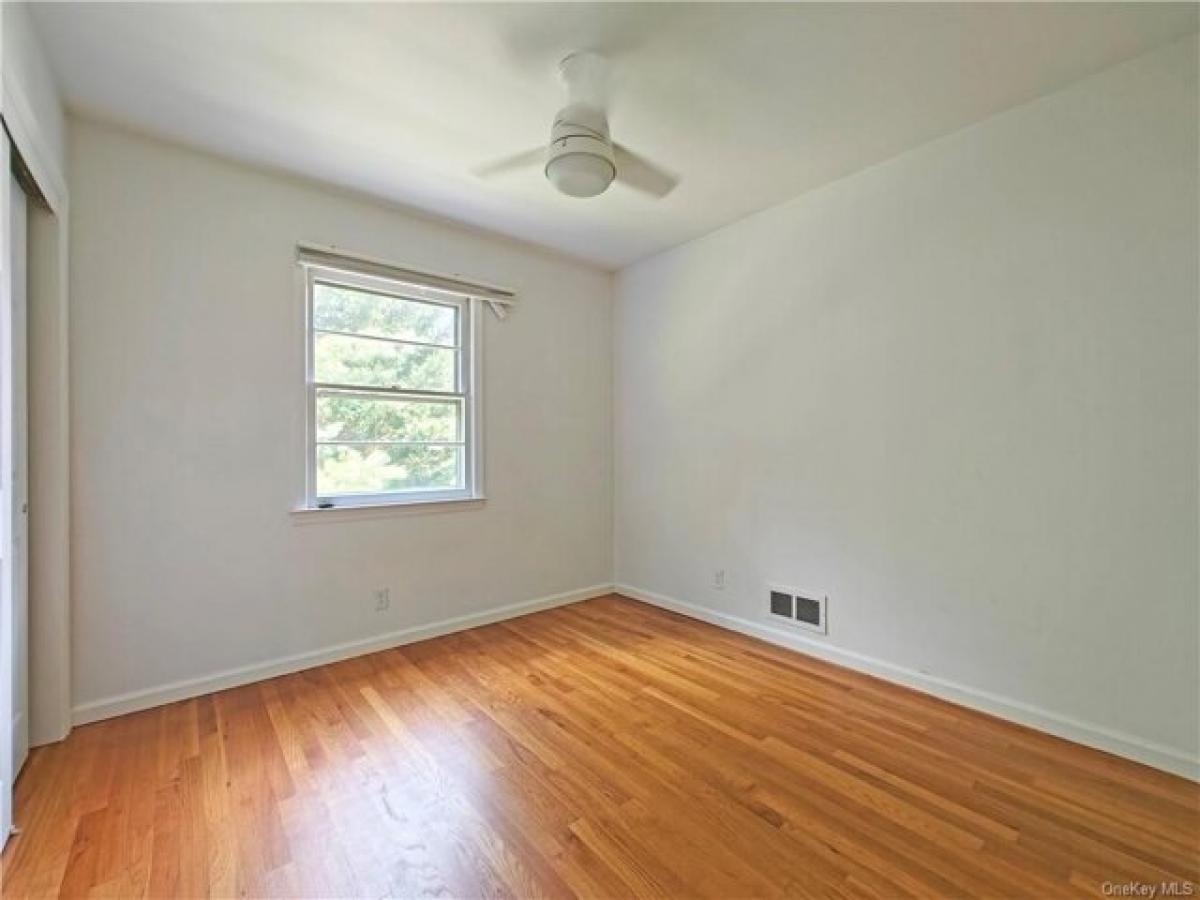 Picture of Home For Rent in Larchmont, New York, United States