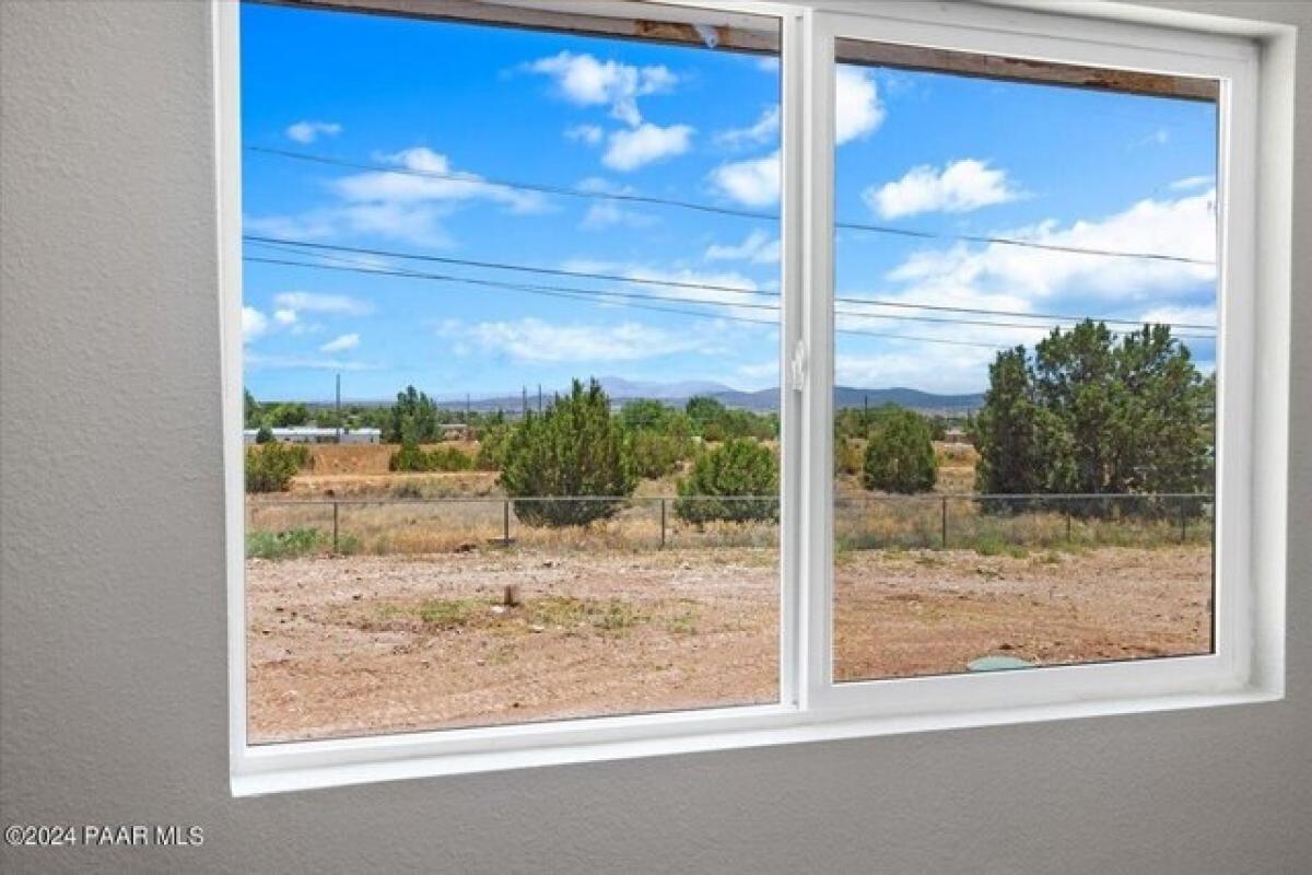 Picture of Home For Sale in Paulden, Arizona, United States