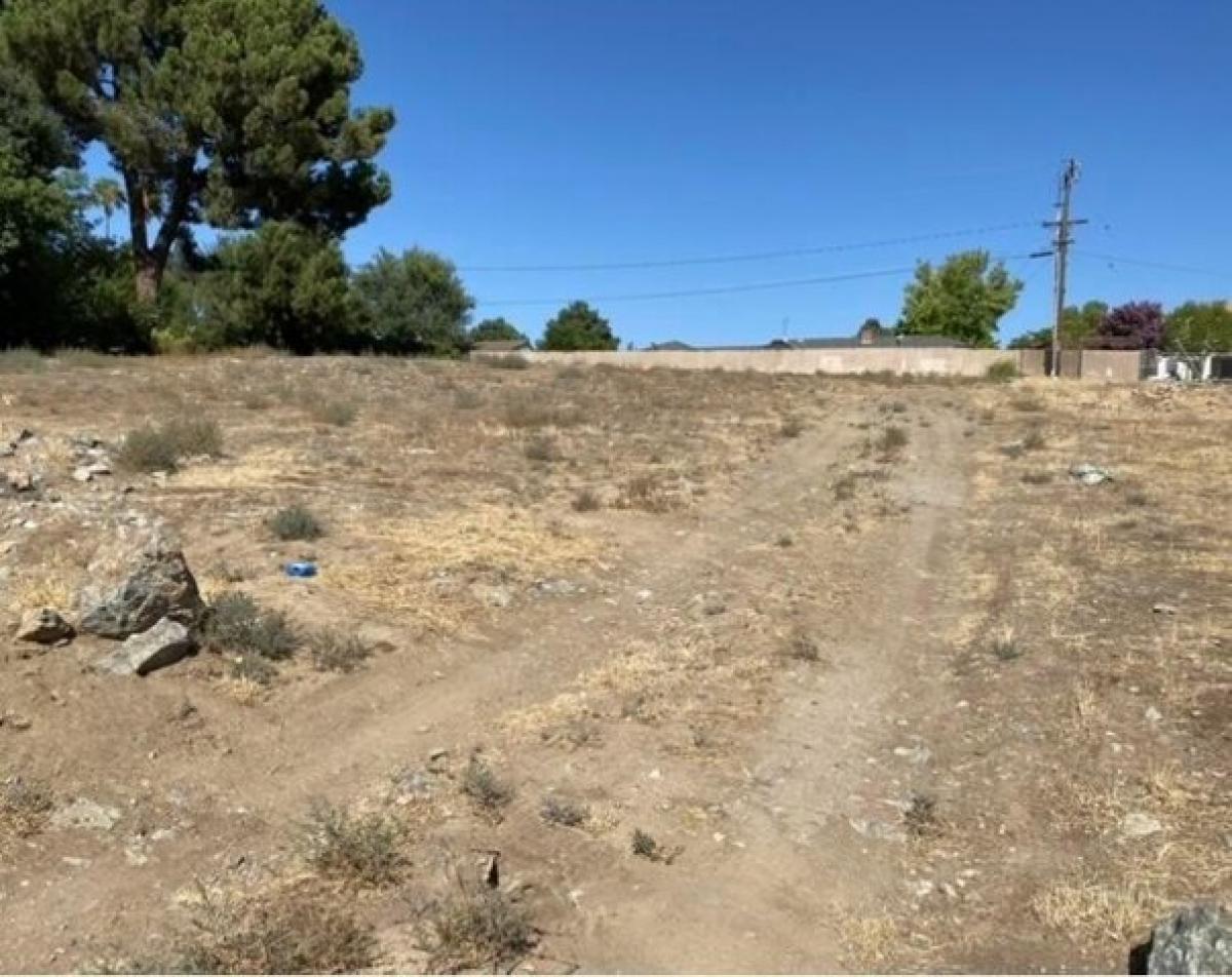 Picture of Residential Land For Sale in Porterville, California, United States