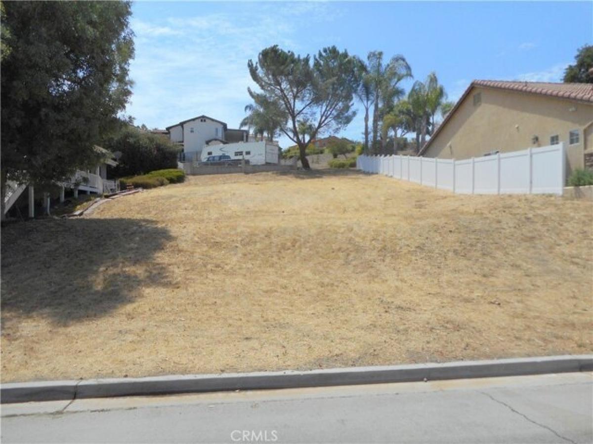 Picture of Residential Land For Sale in Canyon Lake, California, United States