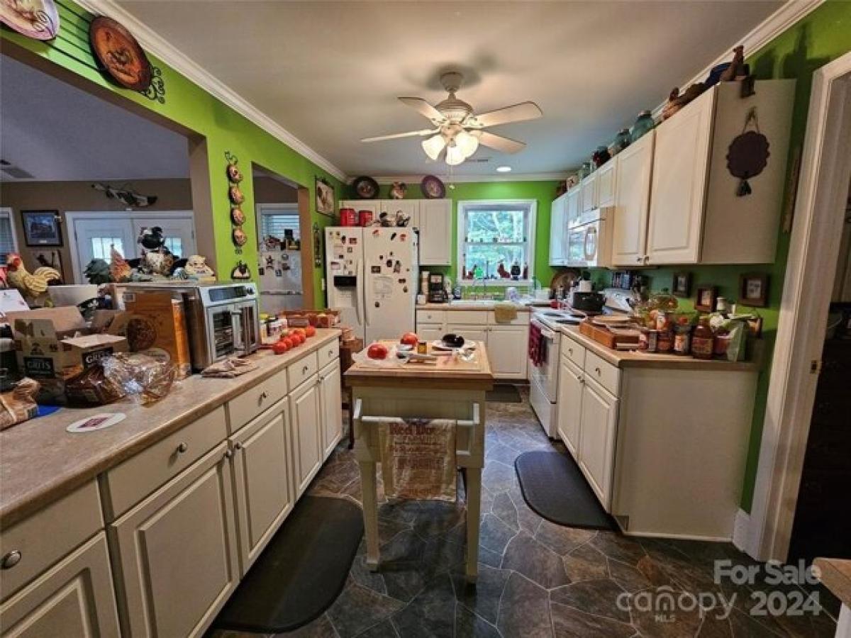 Picture of Home For Sale in Kings Mountain, North Carolina, United States