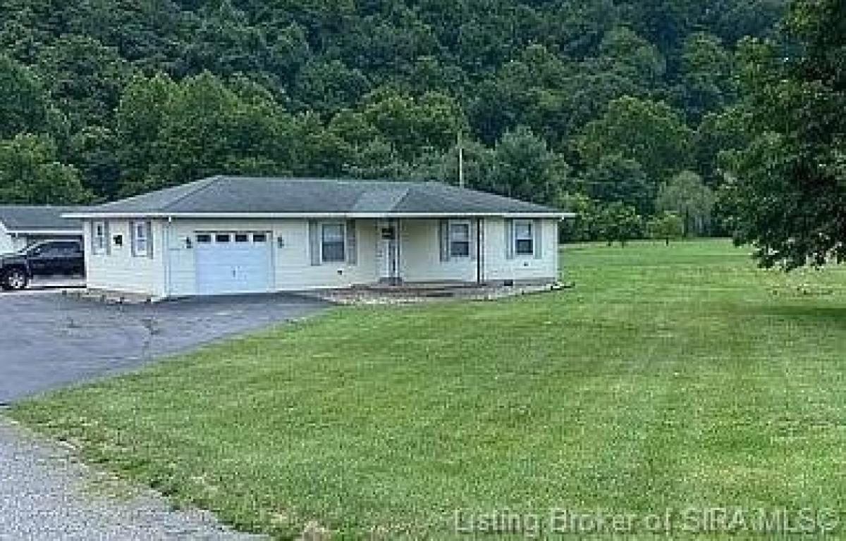 Picture of Home For Sale in Borden, Indiana, United States