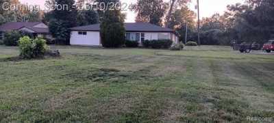 Home For Sale in Romulus, Michigan