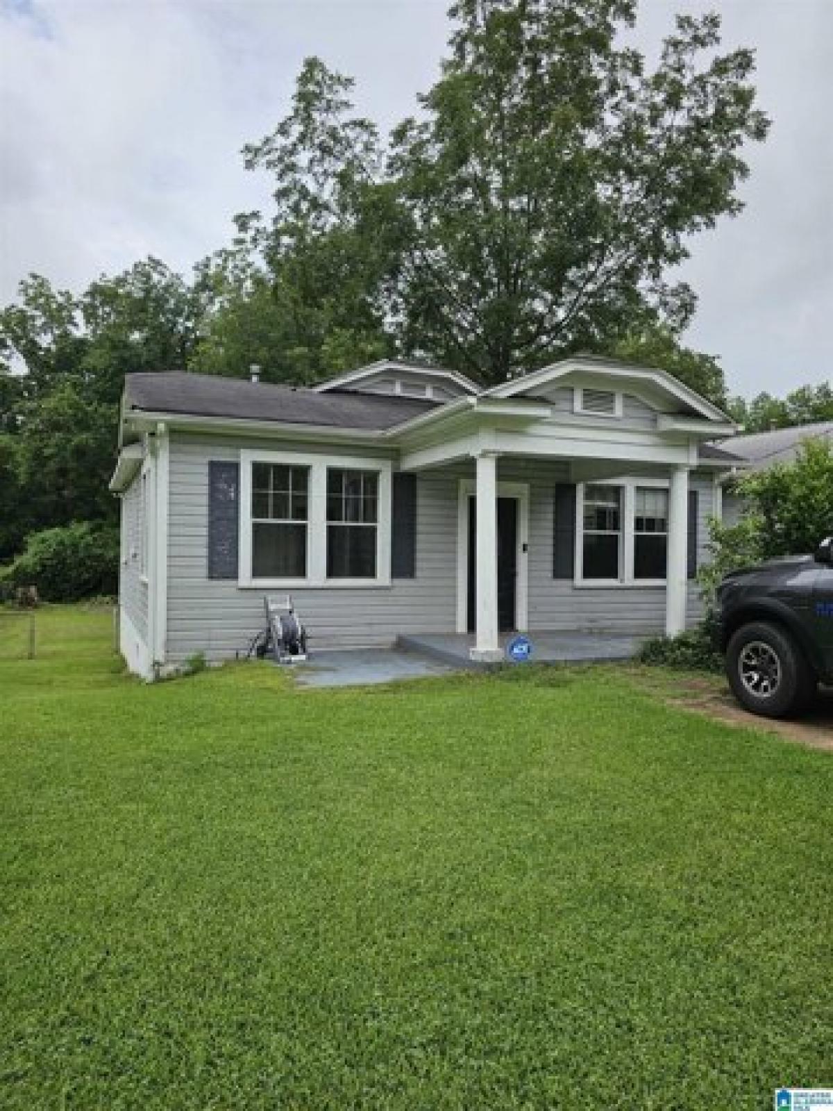 Picture of Home For Sale in Hueytown, Alabama, United States